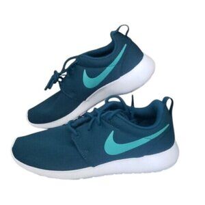 New Nike Roshe One Womens‎ Teal Sneakers Size 7.5 Lightweight Everyday Walking